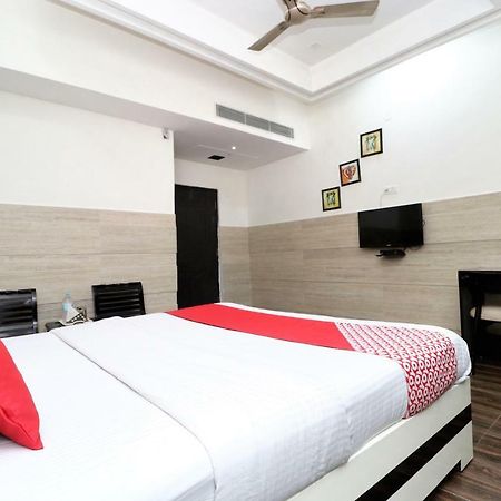 Oyo 30848 Hotel Signature Firozpur Exterior photo