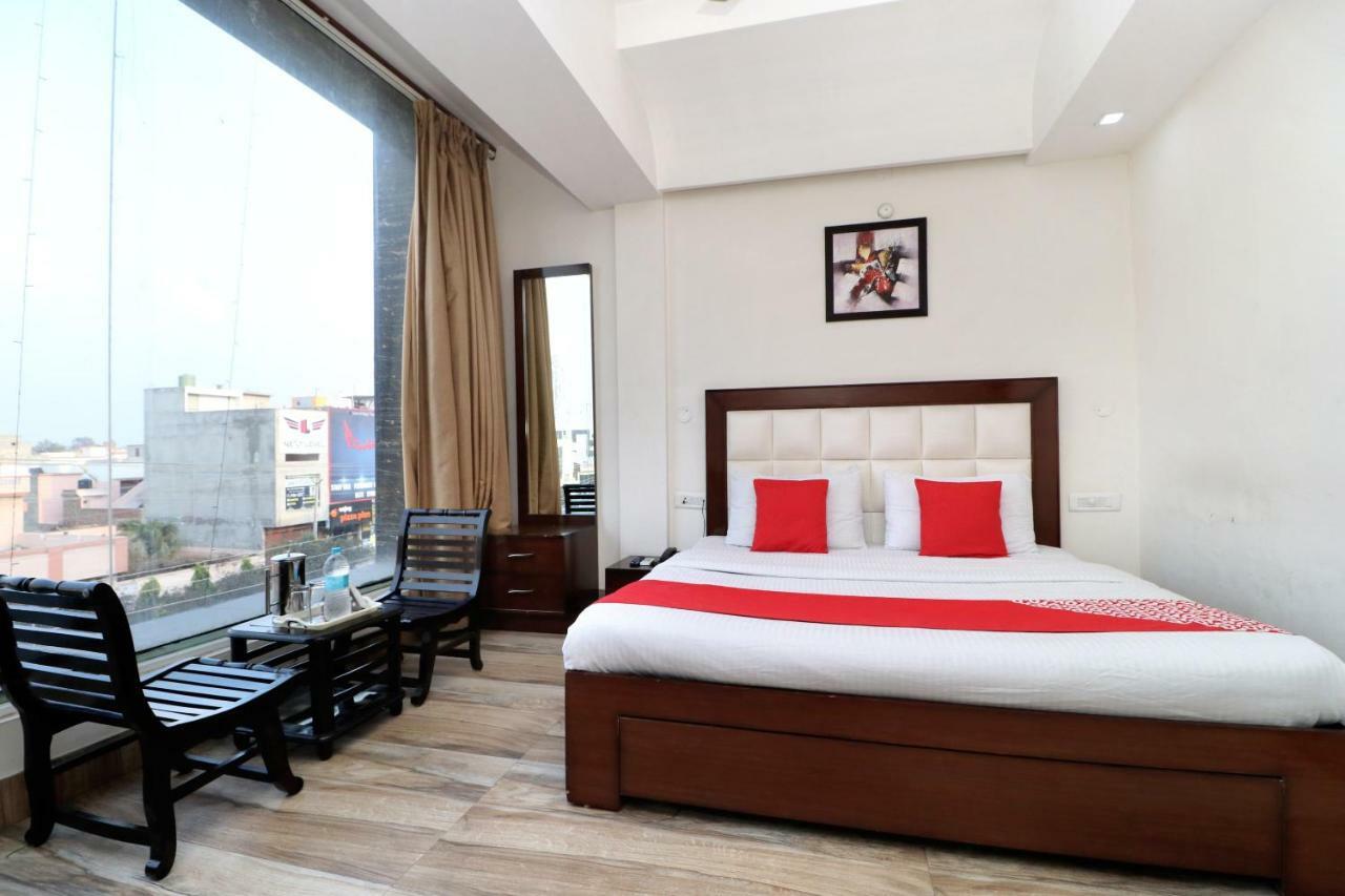 Oyo 30848 Hotel Signature Firozpur Exterior photo